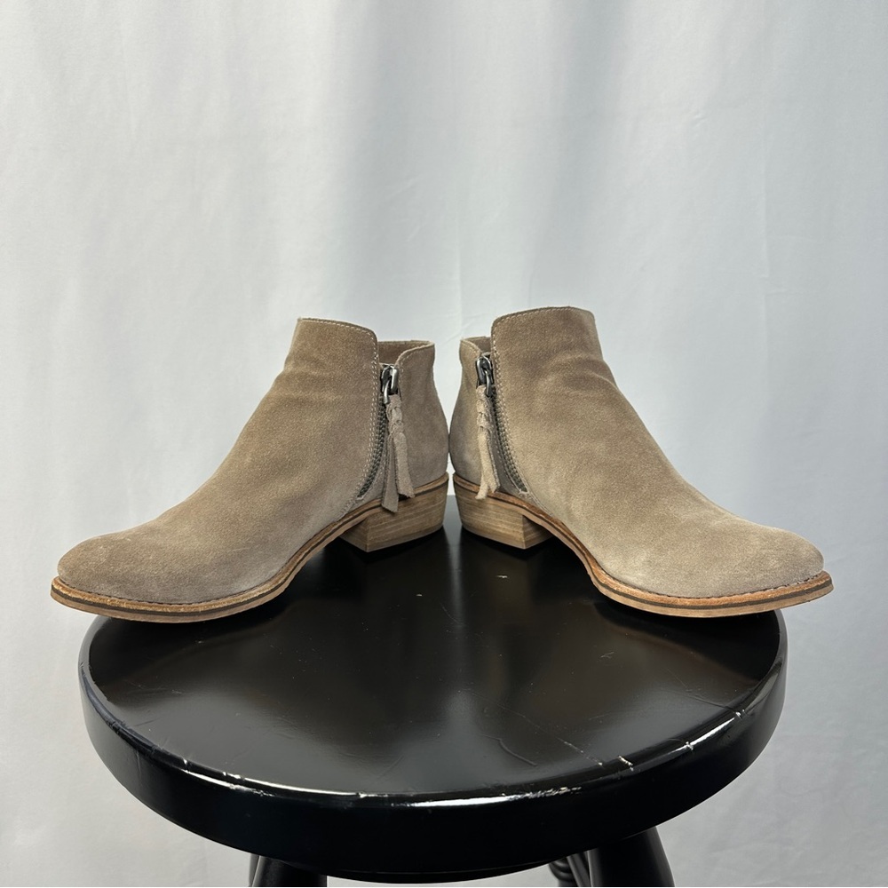Dolce Vita Booties Tan Suede Ankle Boots Size 8.5 - Picture 3 of 8